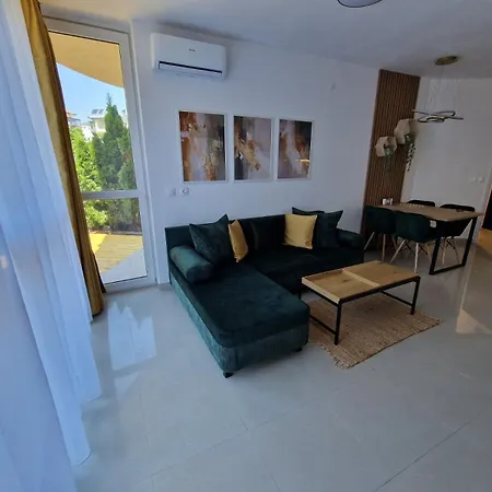 Apartment бангеви *